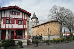 Kirche-von-Ainhoas-Unserer-lieben-Frau-von-der-Himmelfahrt