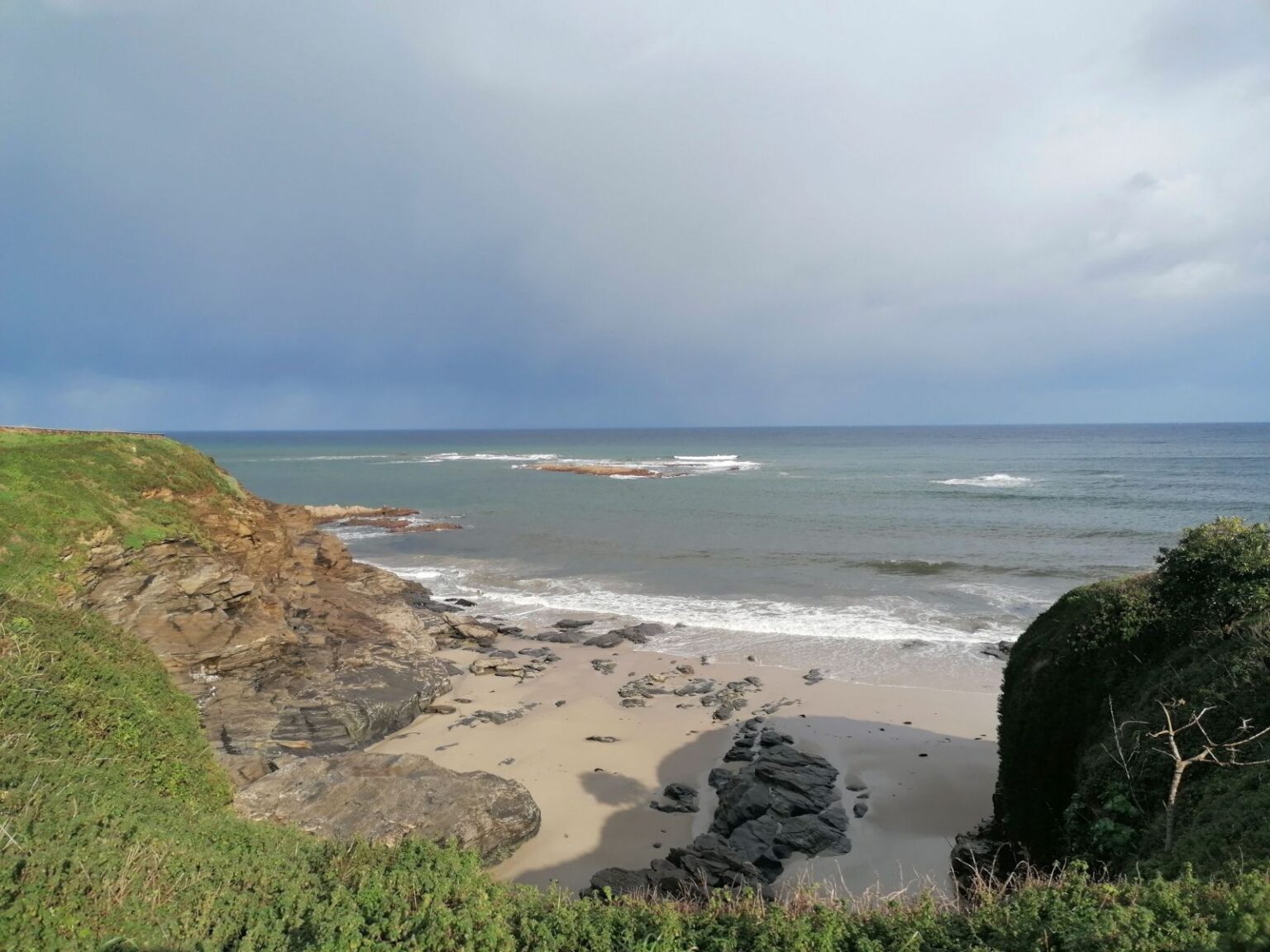 Abwechslungsreicher-Kuestenverlauf-in-Foz Abwechslungsreicher-Kuestenverlauf-in-Foz