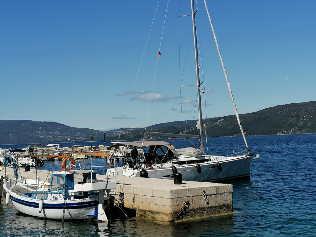 Am-Hafen-von-Valun Am-Hafen-von-Valun