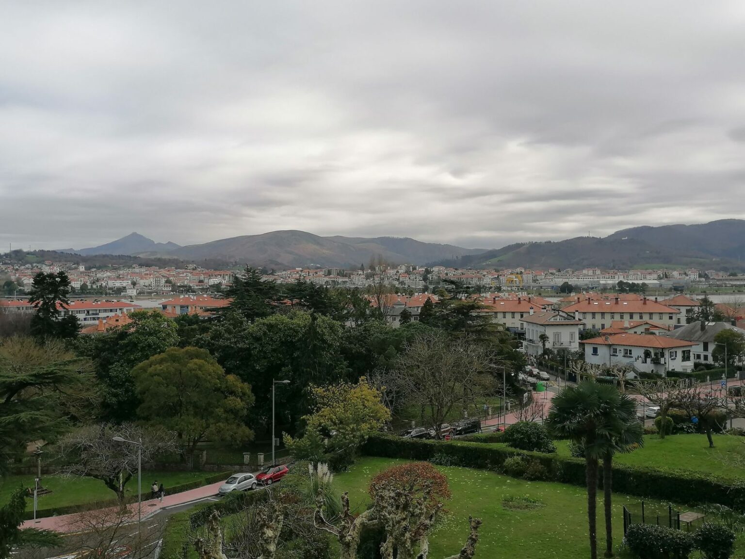 Ausblick-auf-Hondarriba