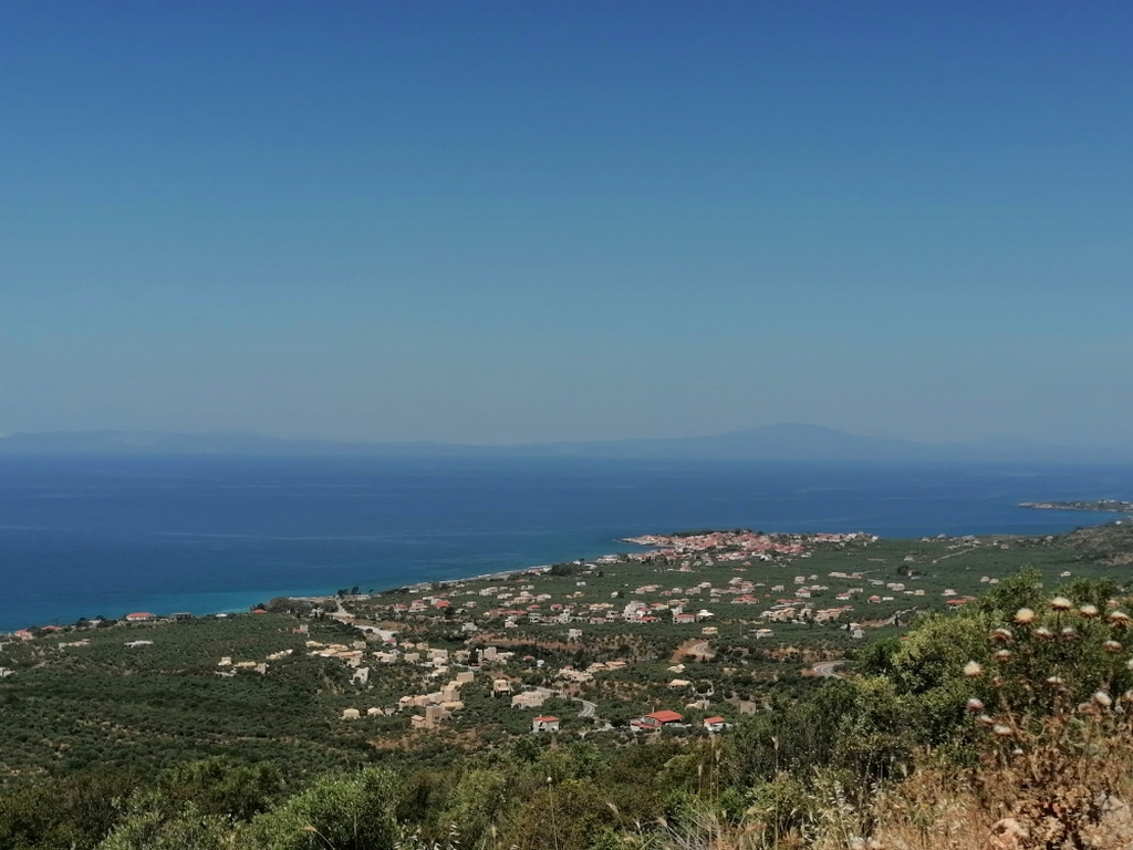 Blick-auf-Aeropoli Blick-auf-Aeropoli