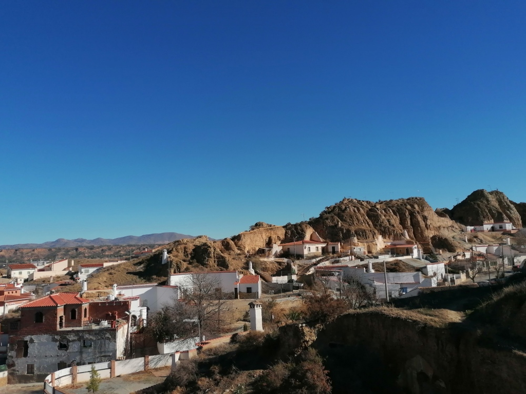 Blick-zu-den-Hoehlenwohnungen Blick-zu-den-Hoehlenwohnungen