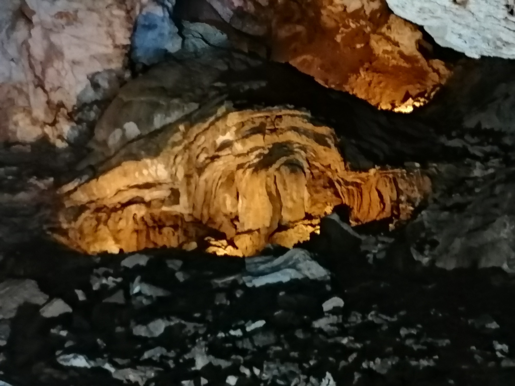 Cave Cave