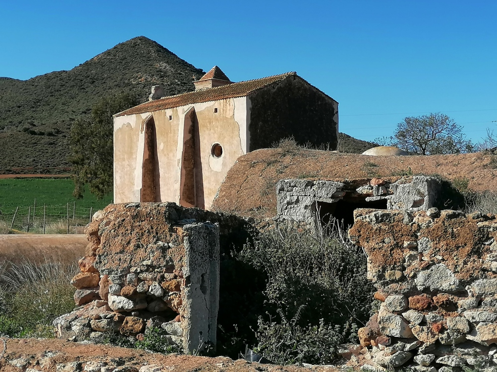 Der-verlassene-Moenchshof Der-verlassene-Moenchshof