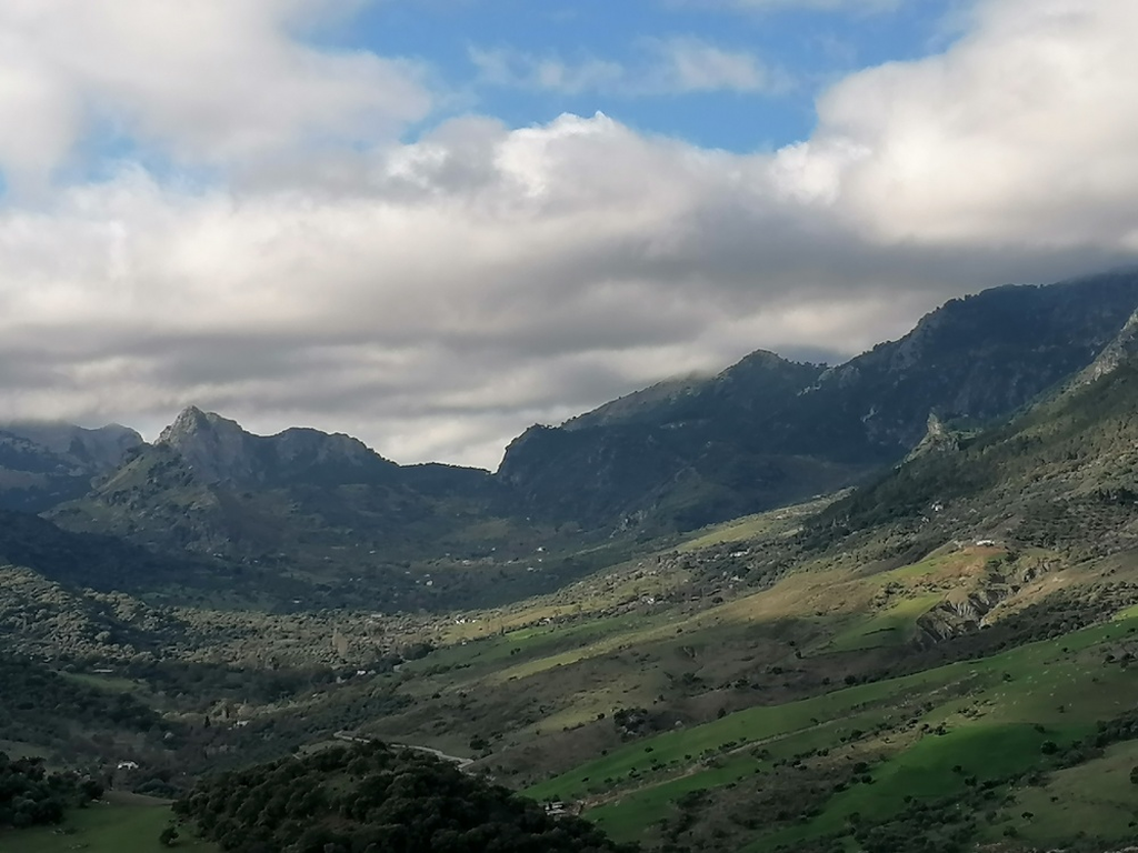 Die-Bergwelt-um-Olvera Die-Bergwelt-um-Olvera