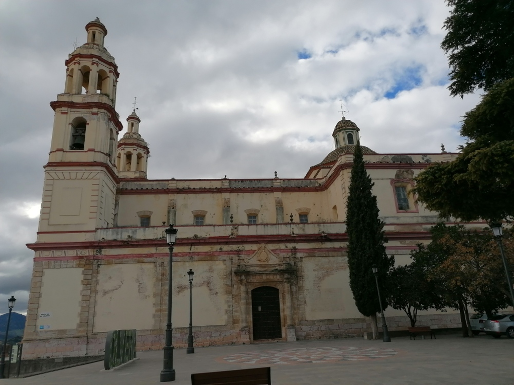 Die-Kirchee-von-Olvera Die-Kirchee-von-Olvera