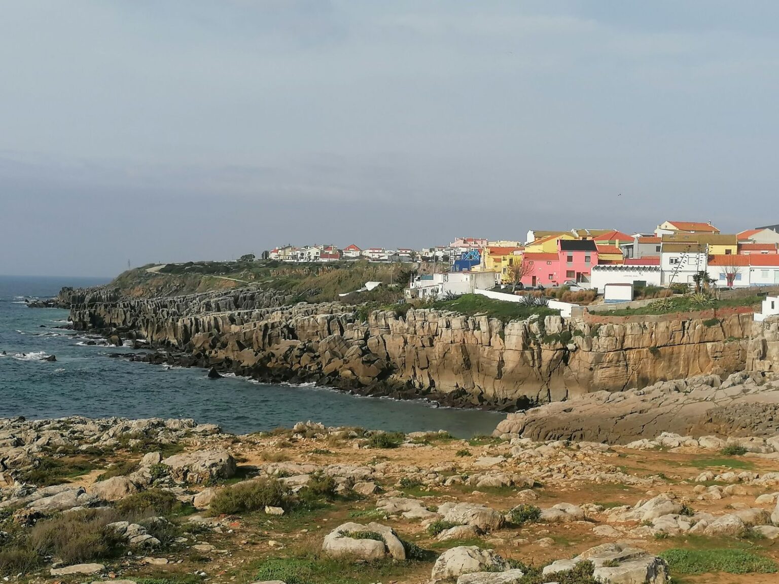 Ein-bezaubernder-Ort-mit-seinen-bunten-Haeuserfassaden
