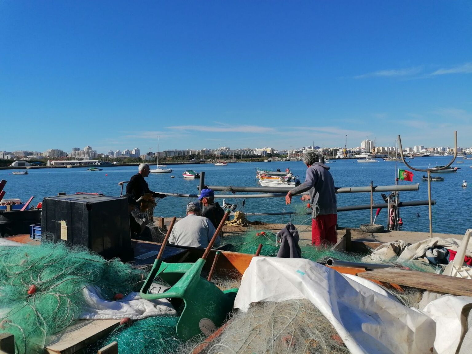 Fischer-bei-der-Arbeit