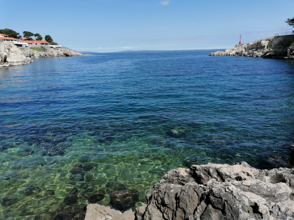 Glasklares-Wsser Glasklares-Wsser