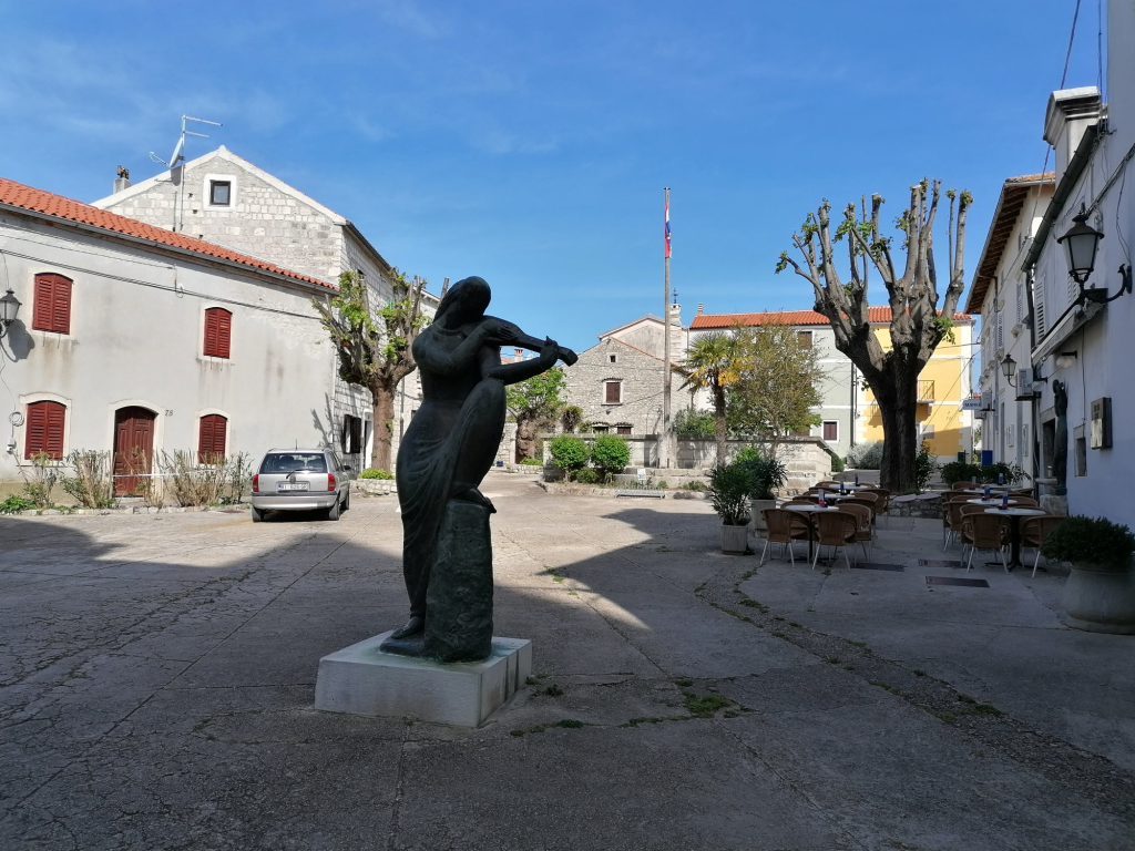 Mittelpunkt-vom-Ort Mittelpunkt-vom-Ort