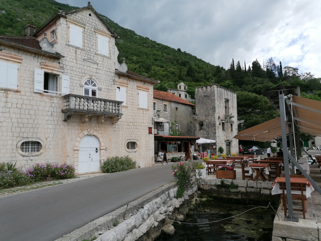Perast Perast