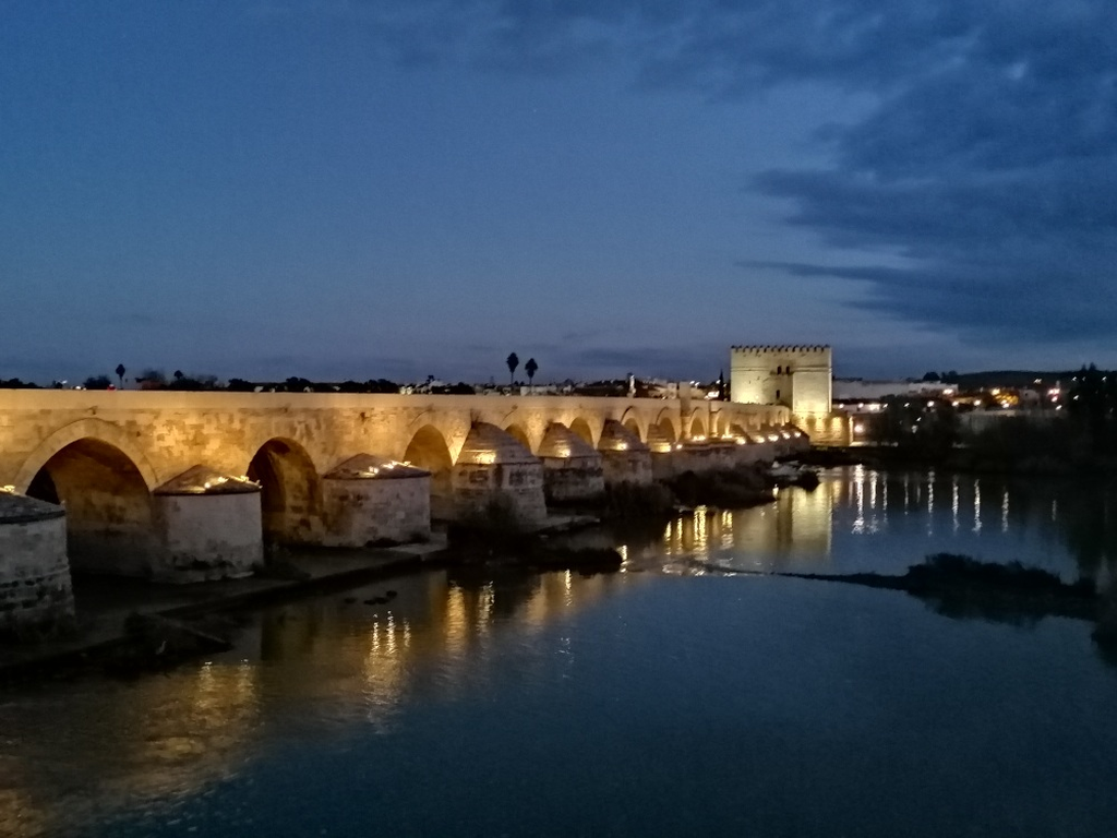 Puente-Romano-am-Abend Puente-Romano-am-Abend