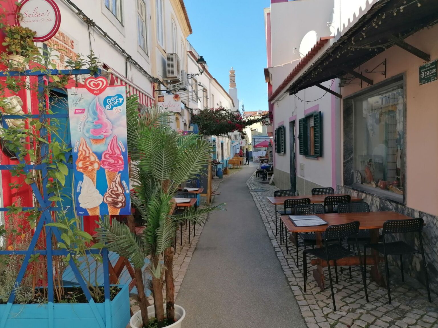 Schmale-Gassen-praegen-den-Ortskern