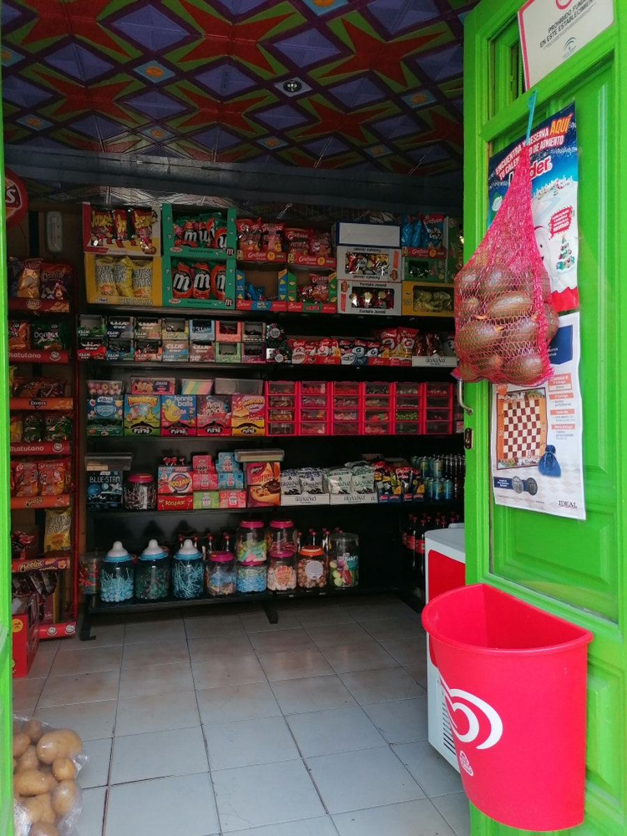 Suessigkeiten-Laden-in-Orgiva Suessigkeiten-Laden-in-Orgiva