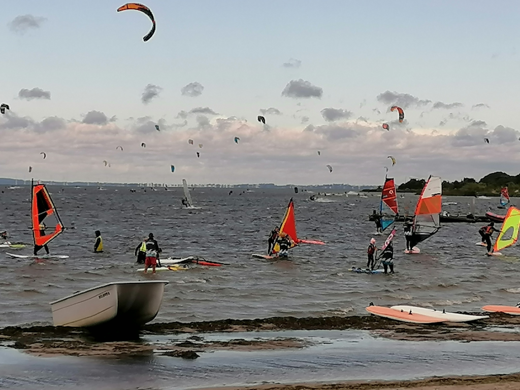 Surfer-an-der-Ostsee Surfer-an-der-Ostsee